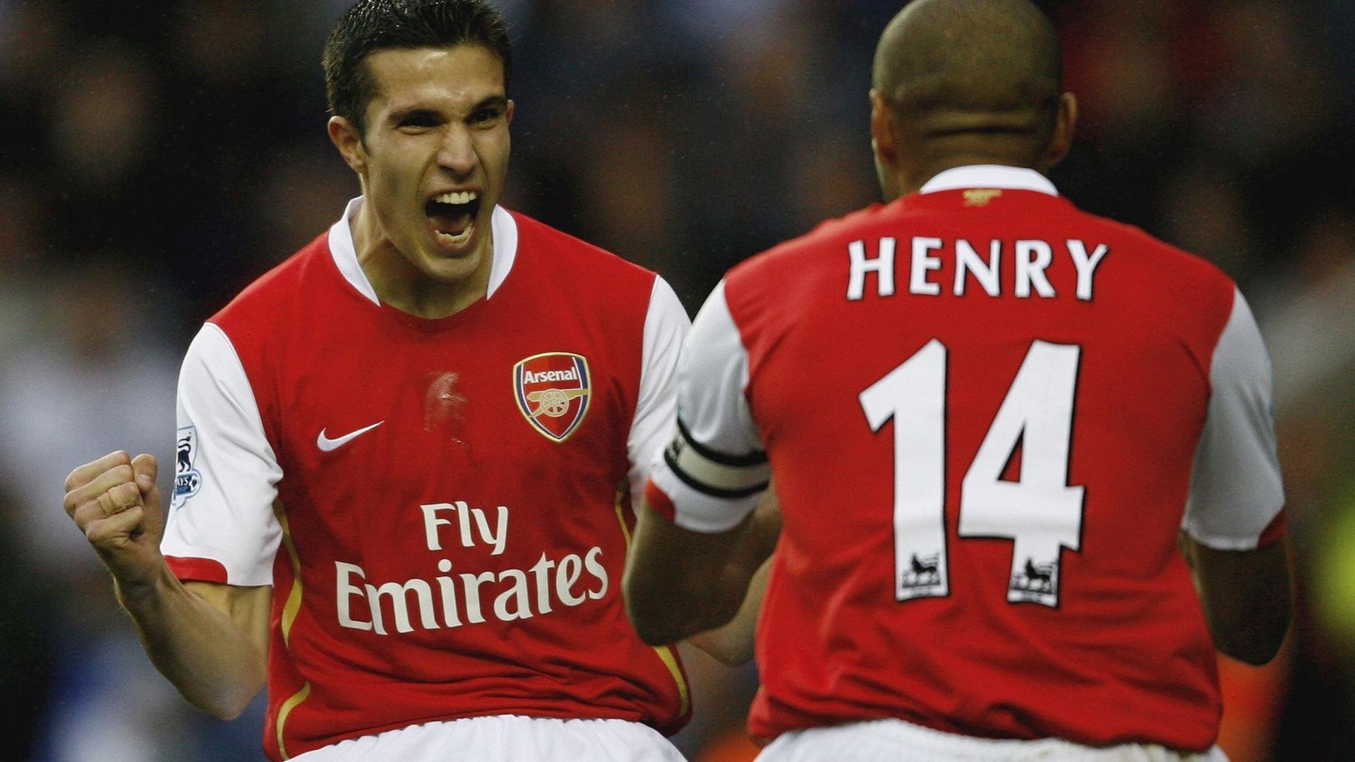 《顶级战队的背后:运营、训练全景揭秘》,顶级战队英文怎么写