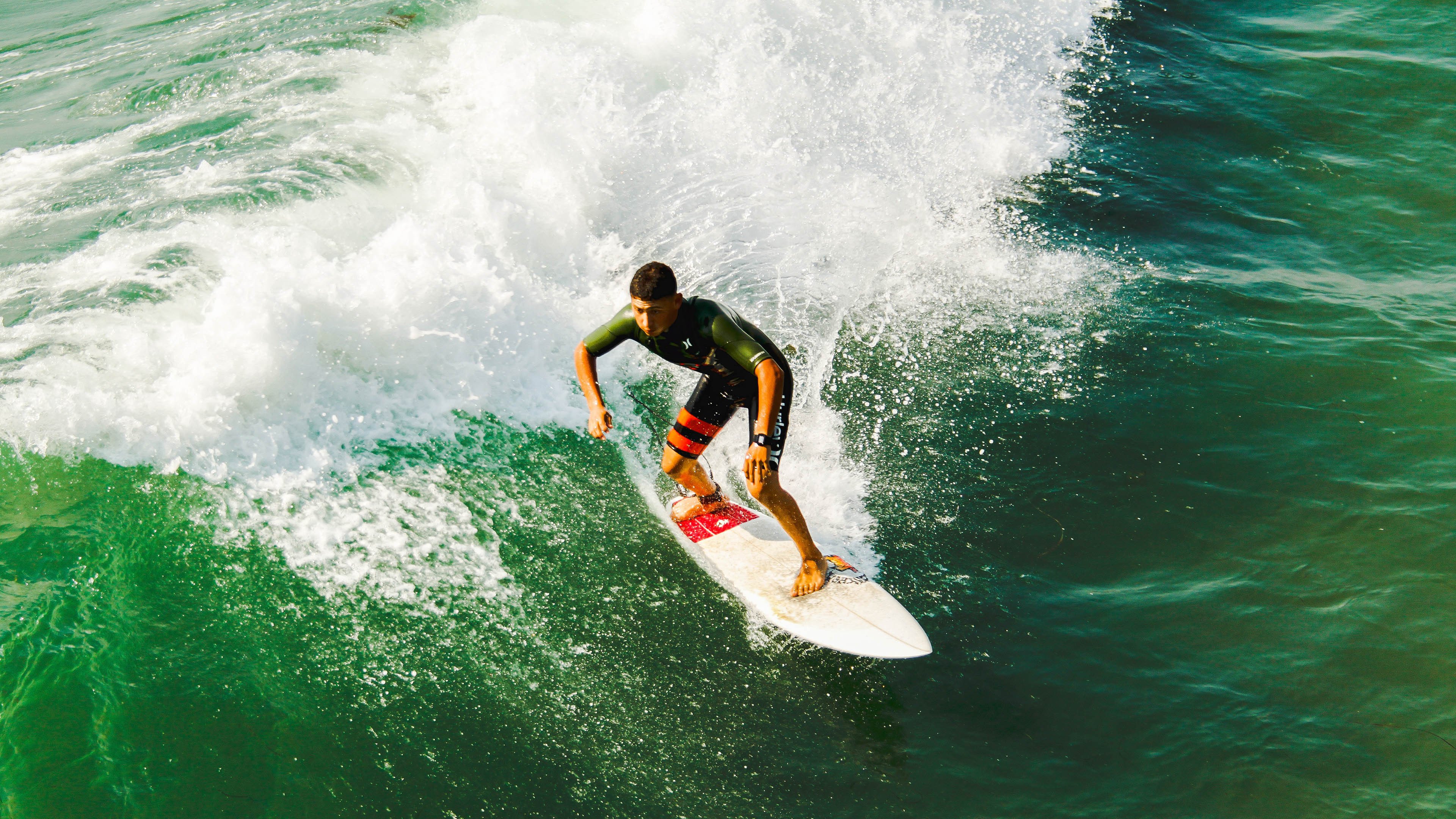 墨西哥骑手卡洛斯·汉克在巴黎奥运会后成为马术协会主席，推动马术运动发展。